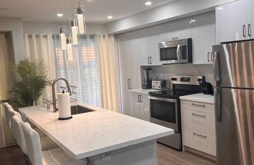Fisherville House | Luxury 3-Bedroom, 2 story house at the border of Vaughan and Toronto