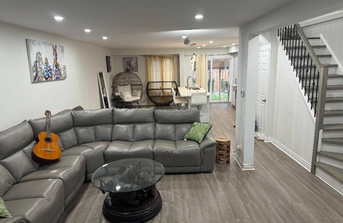 Fisherville House | Luxury 3-Bedroom, 2 story house at the border of Vaughan and Toronto