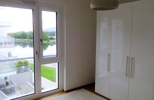 Grinzing Apartment | LUXURY 3 BEDROOM BEACH HOME WITH BREATHTAKING VIEWS IN VIENNA'S DREAM LOCATION
