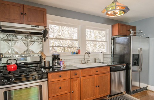 Belmont House | Luxury 3-Bedroom Home In Heart Of Portland Near Everything