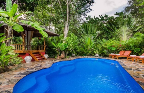 Nuea Khlong House | Luxury 3 Bedroom Pool Villa Baan Chang !!