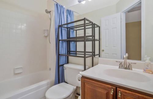 Franconia House | Luxury 3-bedroom Townhome in the heart of Alexandria - Sleeps 8