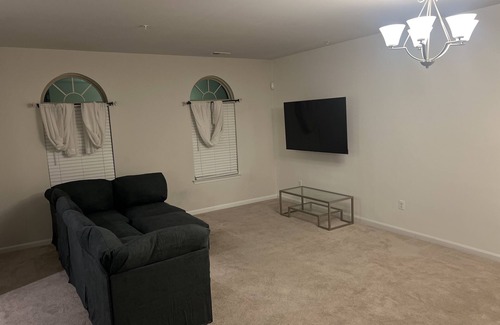 Montpelier Condo | Luxury 3-bedroom townhome near NASA