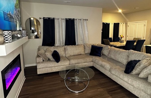 Waukee House | Luxury 3 bedrooms, 2.5 bathrooms, and a 2-car garage.