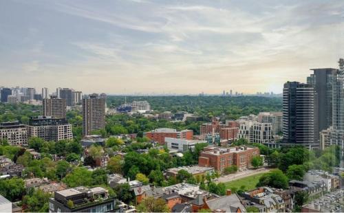 Bloor-Yorkville Apartment | Luxury 3-Beds Apartment in Yorkville with the Best City View in Downtown Toronto