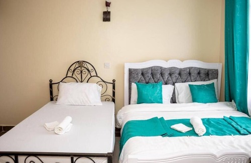 Syokimau Hotel | Luxury 3 ensuite bedroom apartment 10 minutes from JKIA.