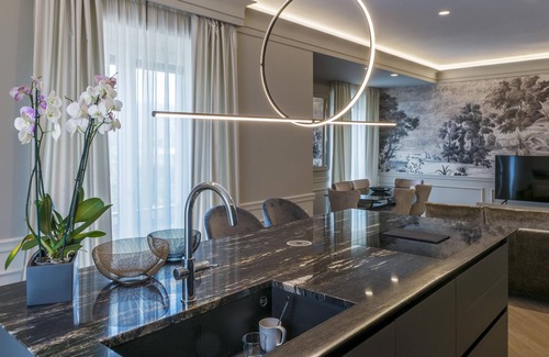 Alba Apartment | Luxury 3-rooms apartment in the center of Alba