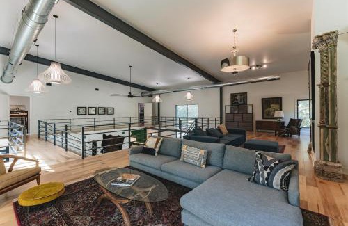 Krugerville House | Luxury 316 Acre Barndo Retreat Near Pga Frisco!