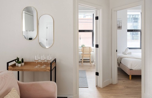 Griffintown Apartment | Luxury 3Bdr Prime Location Dt/Old Port