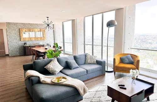 Angelopolis Apartment | Luxury 3BR Apartment w Pool, Spa & Stunning Views