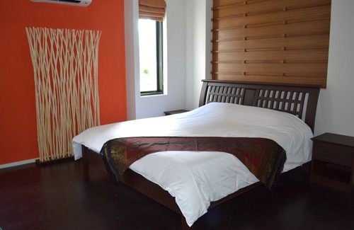 Chakphong House | Luxury 3BR Home at Beachfront Property