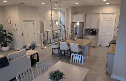 Cape Haze House | Luxury 3BR Townhome - 10 min from Beach - 2 Master Suites - Private Elevator