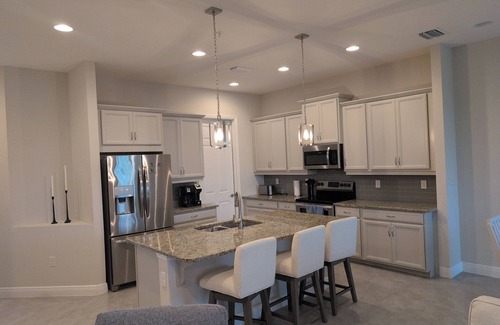 Cape Haze House | Luxury 3BR Townhome - 10 min from Beach - 2 Master Suites - Private Elevator