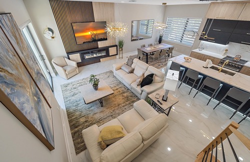 Downtown House | Luxury 3BR Townhouse w/Elevator & Rooftop | Walk to Downtown