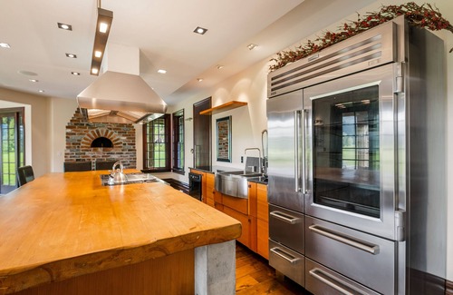 Pemberton Meadows House | Luxury 4-bed house on 135 acre farm in stunning Pemberton Meadows
