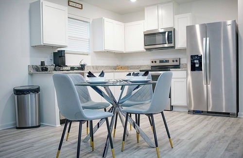 Slidell House | Luxury 4-bedroom house and WiFi near New Orleans