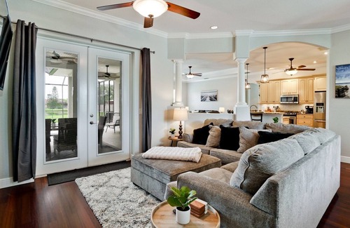Trailer Estates House | Luxury 4 BR/3BA Waterview Home w/Pool + Spa with work space