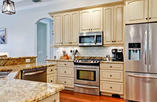 Trailer Estates House | Luxury 4 BR/3BA Waterview Home w/Pool + Spa with work space