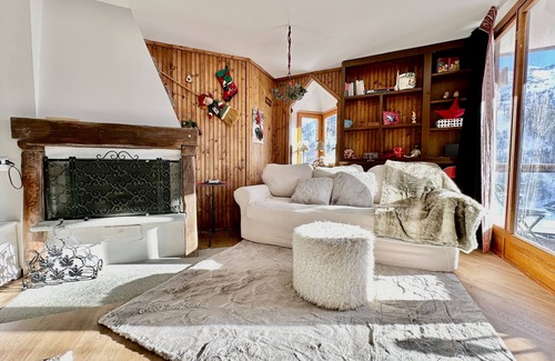 Cervinia Apartment | Luxury 4beds ski-in&out steps from center