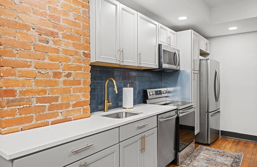 Shaw Apartment | Luxury 4BR Home - Historic Heart of DC