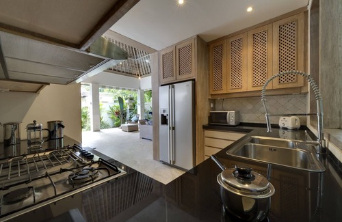 Candi Dasa Villa | Luxury 4BR Villa Waterfront - W/Private Swimming Pool!