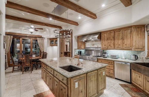 North Scottsdale House | LUXURY 5 acre Property Heated Pool ~ See our Reviews!
