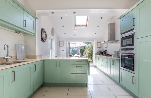 Eltham House | Luxury 5-Bed Home w/Cinema, Games Room & Garden | Pass the Keys
