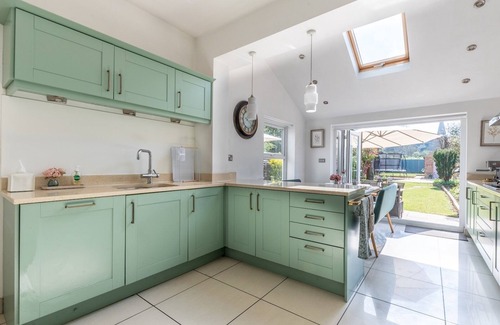 Eltham House | Luxury 5-Bed Home w/Cinema, Games Room & Garden | Pass the Keys
