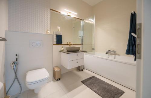 Terezvaros Apartment | Luxury 5 bedroom 5 bathroom penthouse by the Opera