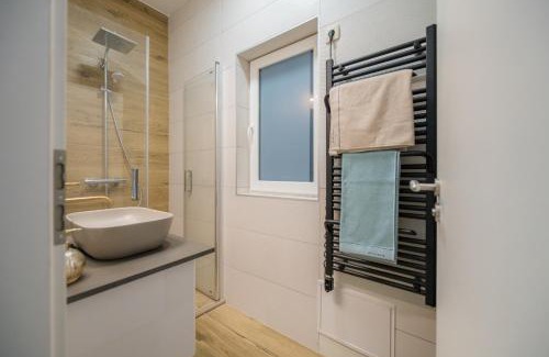Terezvaros Apartment | Luxury 5 bedroom 5 bathroom penthouse by the Opera