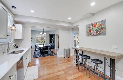 Minneapolis House | Luxury 5-Bedroom Home, Mins from Downtown Minneapolis