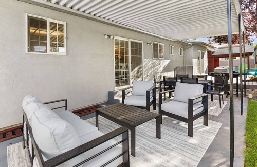 Orchard South House | Luxury 5-bedroom home in beautiful Orem with AC, WiFi, high end work & fun space
