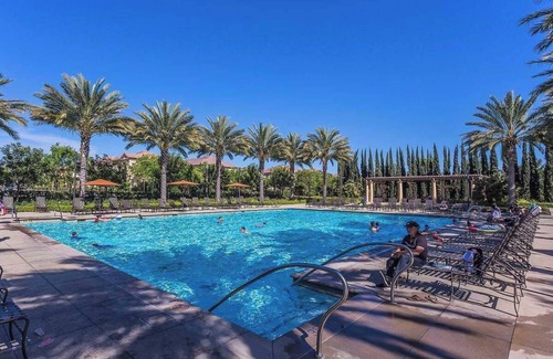 Cypress Village House | Luxury 5-Bedroom Home in Irvine, Resort-Style Amenities, 30-Day Stay # 6964