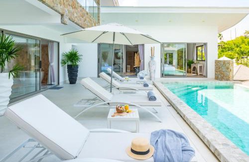 Bophut Hills Villa | Luxury 5 bedroom oceanview villa in Bophut with Staff