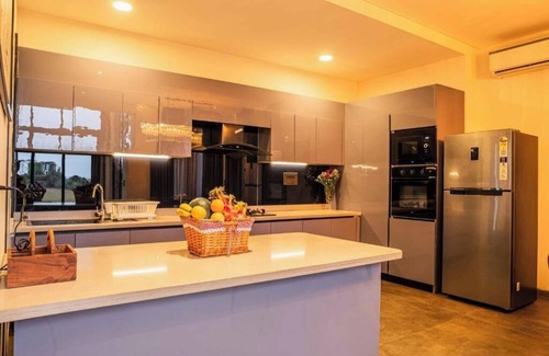 Nagoa Villa | Luxury 5 BHK Villa in North Goa With Private Pool & Jacuzzi