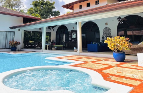 Casa de Campo Villa | Luxury 5BR Villa - Pool, Beach, Golf & Spa Retreat - Housekeeper Included