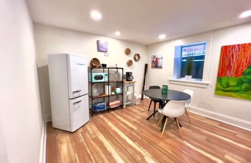 Ecco House | Luxury 6BR/5FB with large Steam Sauna Retreat by Lake Bde Maka Ska.