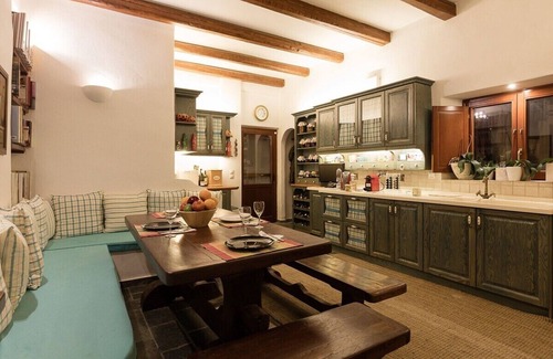 Karterados Villa | Luxury 7-Bedroom Santorini Villa with Private Pool