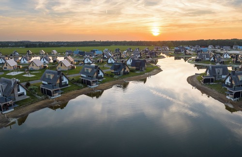 Westerbork House | Luxury 8-person residence in the holiday park Landal Drentse Lagune