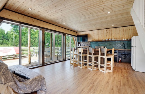 Greater Madawaska House | Luxury A frame retreat, relax and get cozy at Woodz Up. Pet friendly!