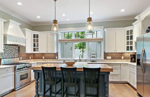 Fontana House | Luxury Abbey Springs Lake House |Extraordinary 3 Level Home |Golf Cart |Wraparound Deck |Pools |Golf