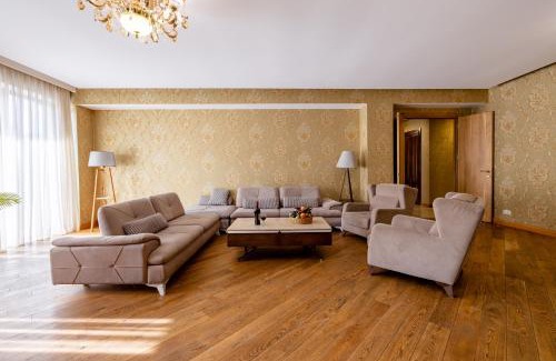 Tbilisi City Centre Apartment | Luxury accommodation