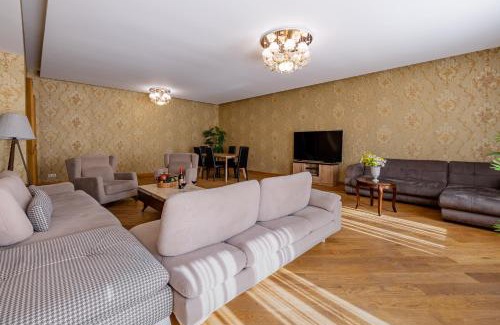 Tbilisi City Centre Apartment | Luxury accommodation