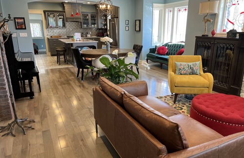 Central Business District House | Luxury Accomodations in 1920's bungalow in Downtown Provo
