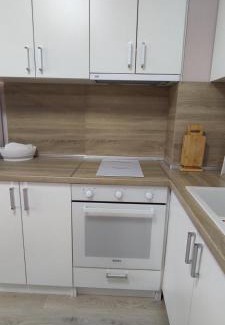 rajon Vrabnitsa Apartment | Luxury and stylish apartmen, metro station Obelya