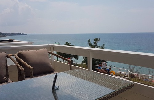 Kallikratia Apartment | Luxury apartment on the first line !