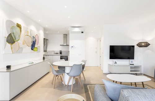 Palm-Mar Apartment | Luxury apartment: air conditioning, swimming pools, heating, gym, fibre optics, garage
