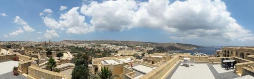 Ghajnsielem Apartment | Luxury apartment - Fort Chambray