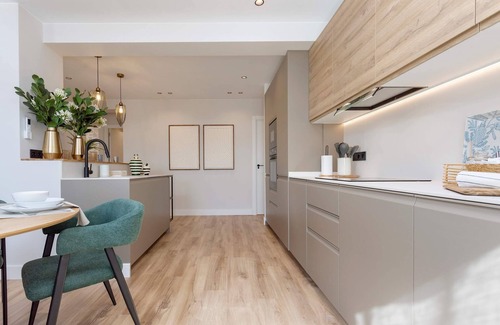 El Ejido Apartment | Luxury apartment in Málaga center. Hermosilla