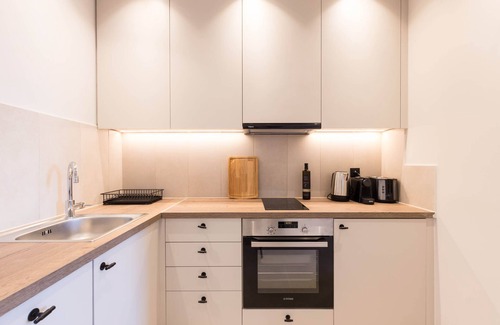 Plaka Apartment | Luxury Apartment in Plaka C